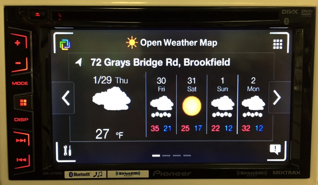 Pioneer Double Din AVH-X2700BS shows you the weather in App Radio One mode.