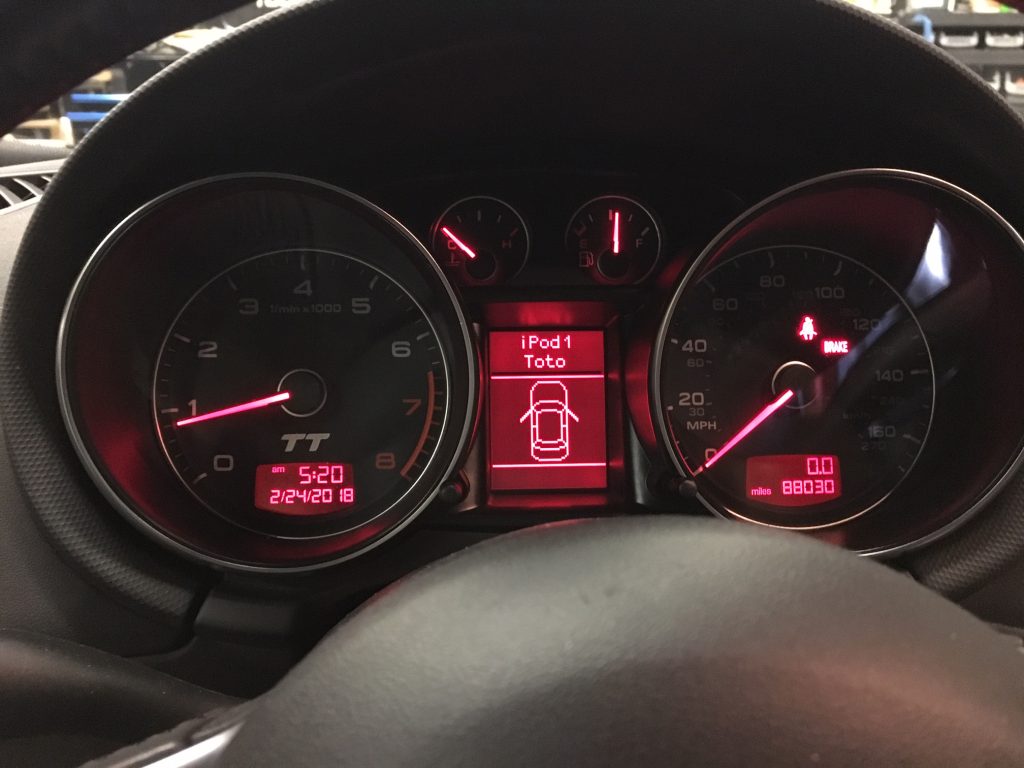 Stealth subwoofer install Audi TT - iDatalink Maestro