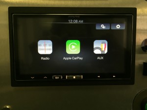 Alpine iLX-007 Review - Radio, CarPlay or Aux