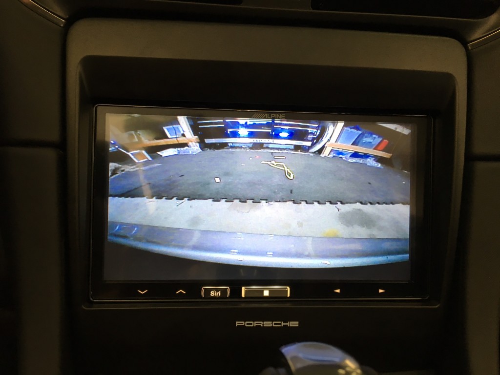 Front camera view on AV input with Alpine iLX-107 Apple CarPlay for Porsche 991