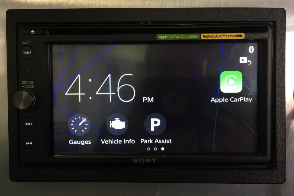 Best Apple CarPlay Stereo 2019 - Sony XAV-AX210SXM iDatalink Maestro features