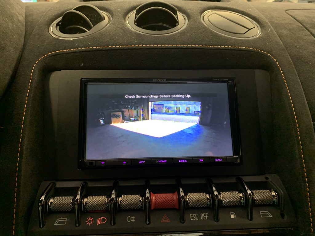 Apple CarPlay Upgrade Lamborghini - OEM reverse camera retained