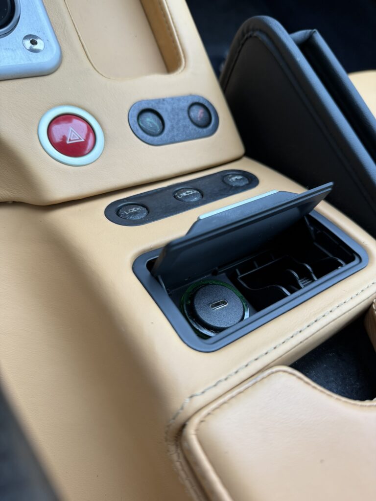 USB C retrofit Ferrari 612